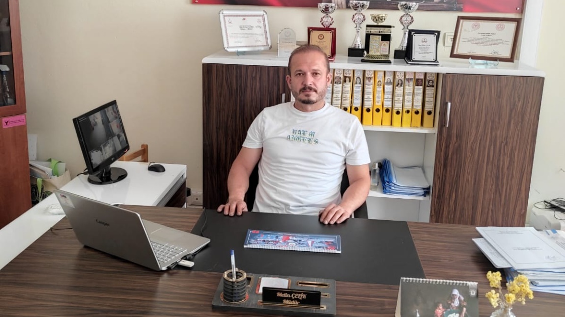 Metin ÇELİK/Uzman Öğretmen - OKUL MÜDÜRÜ