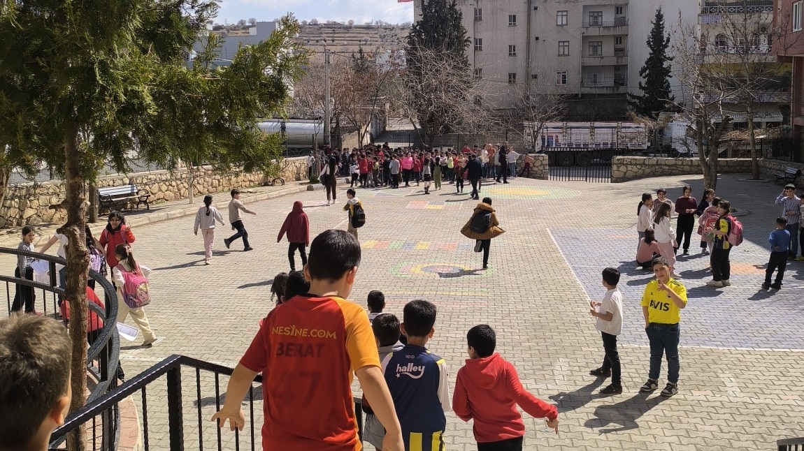 Deprem tatbikatımızı gerçekleştirdik.